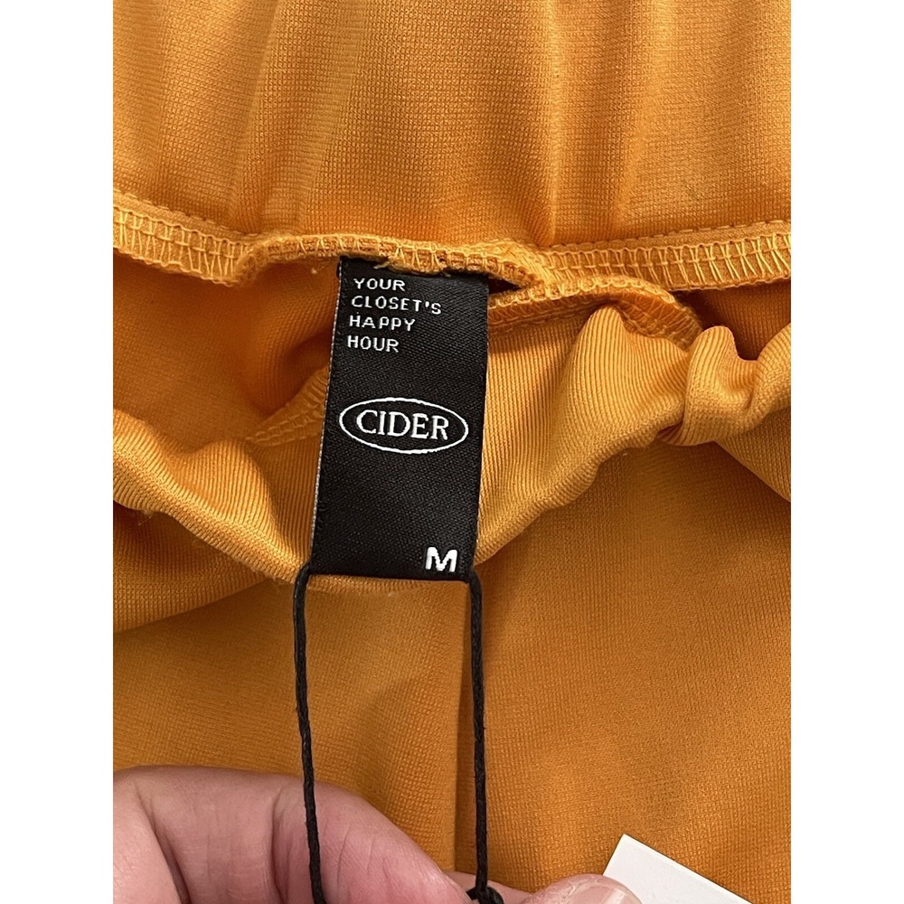 CIDER Orange Shorts Brand New w/ Tags Size M NWT - Picture 3 of 6